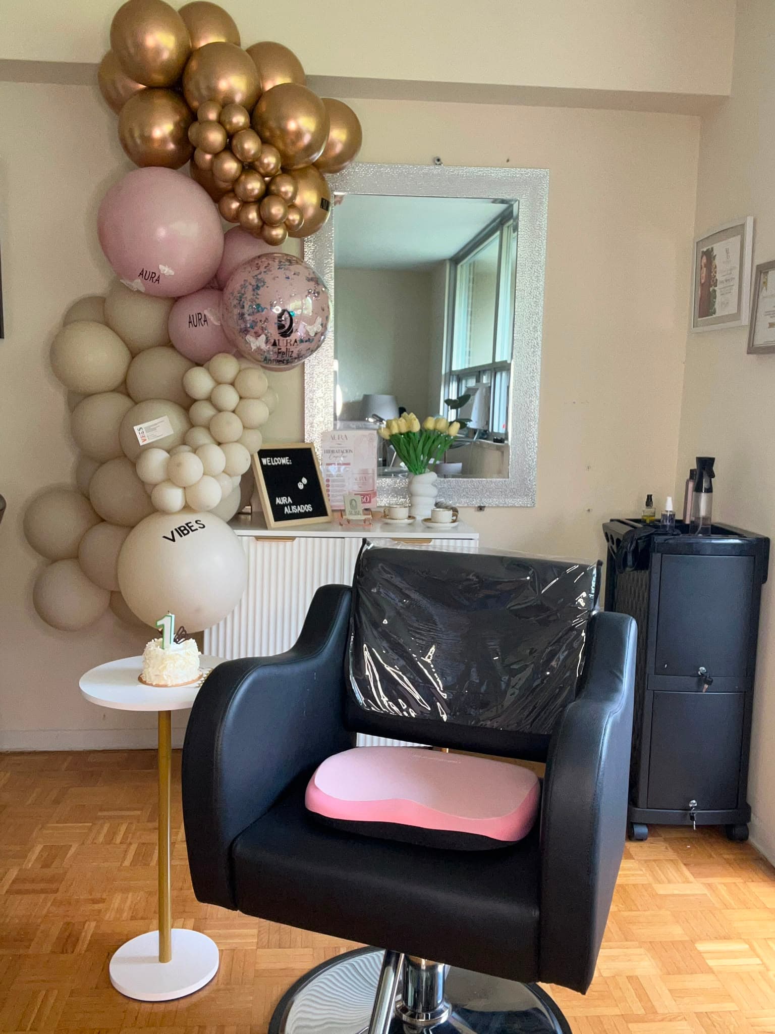 Treatment chair and mirror inside the Aura private studio in Scarborough